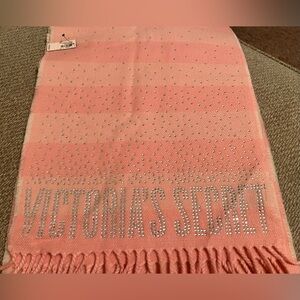 Victotia’s Secret Scarf
